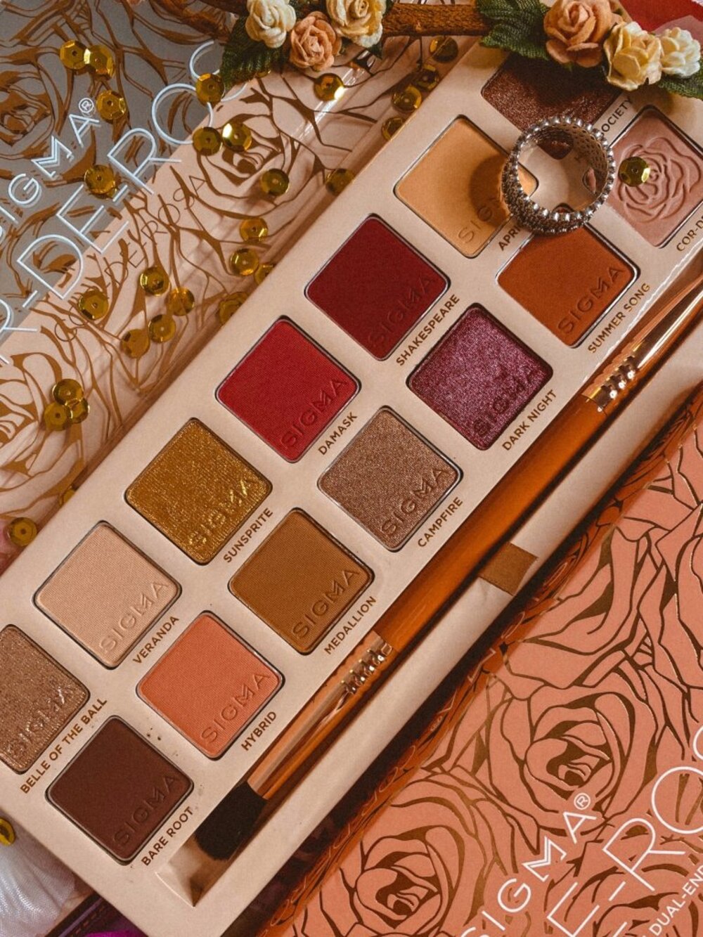 SIGMA BEAUTY ‘Cor-de-Rosa’ Eyeshadow Palette - 14 shades
